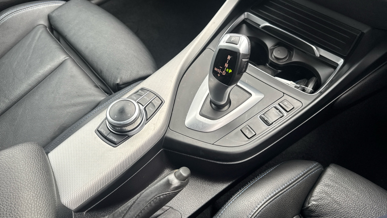 BMW 1 Series 118i [1.5] M Sport Shadow Edition 5dr Petrol Hatchback